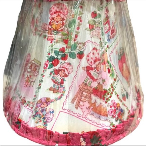 Dolls kill retro 80s STRAWBERRY SHORTCAKE limited edition sold out lamps - Picture 8 of 9
